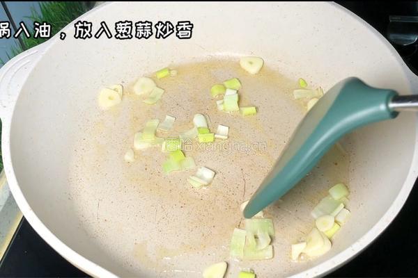 豆腐炒木耳的做法图解3
