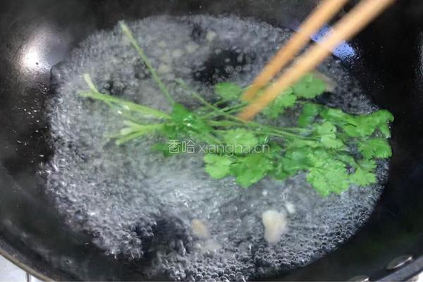 凉拌鸡蛋金针菇卷的做法图解4