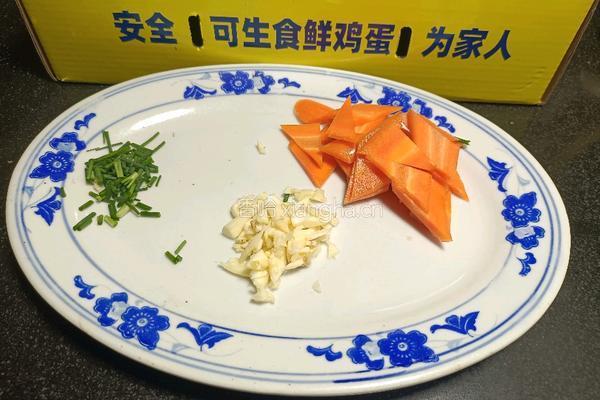 黄瓜炒鸡蛋的做法图解3