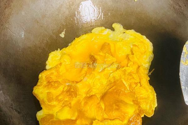 超下饭青椒炒蛋的做法图解2