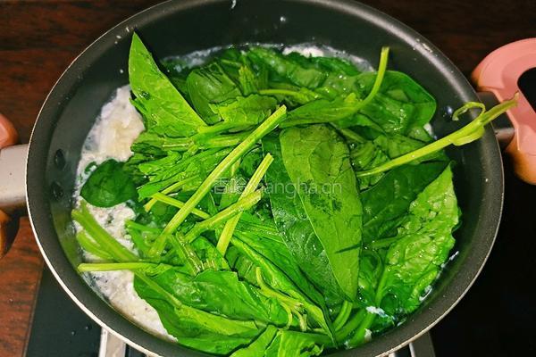 肉沫菠菜鸡蛋汤的做法图解9