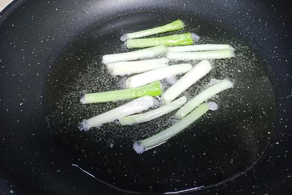 葱油拌面＋水煮蛋的做法图解5