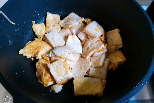 鸡蛋煎豆腐的做法图解6