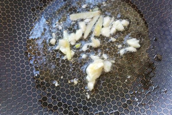 芹菜炒肚丝的做法图解2
