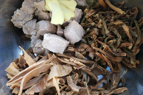 干豆角笋干烧肉的做法图解6