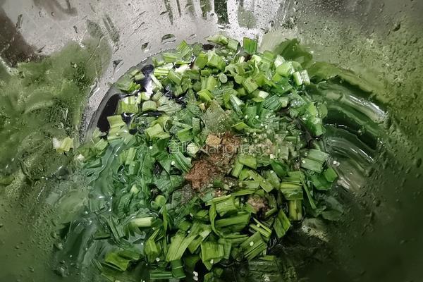酸汤鸡蛋面的做法图解4