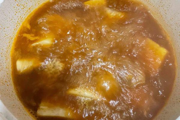 煎蛋麻辣火锅的做法图解3