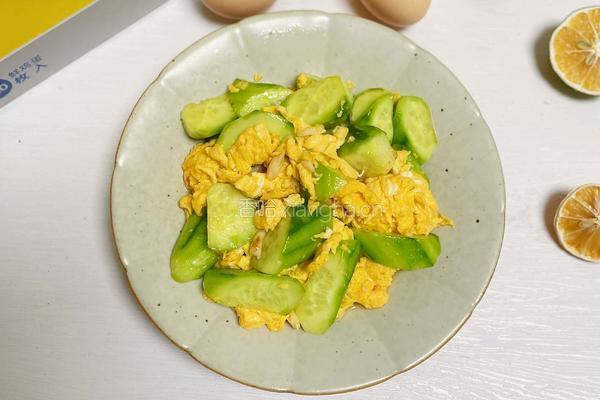 黄瓜炒鸡蛋