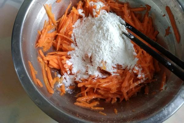 胡萝卜丝鸡蛋软饼的做法图解4