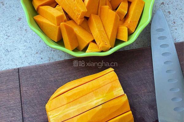 南瓜小米粥的做法图解2