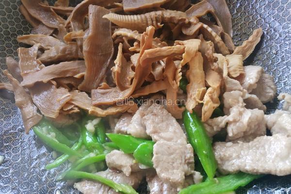 笋干炒肉片的做法图解6
