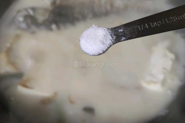 营养奶白鲫鱼豆腐汤的做法图解9