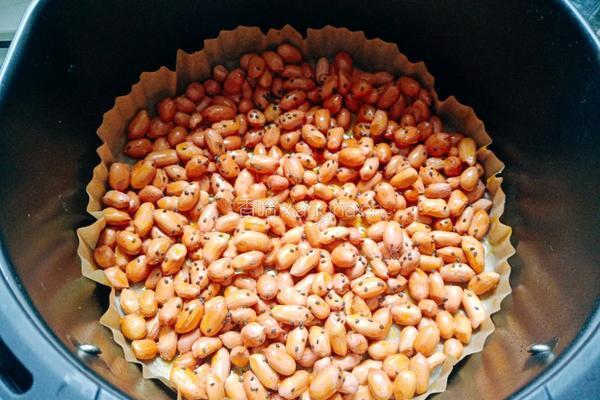 一蛋二吃之金沙花生米的做法图解4
