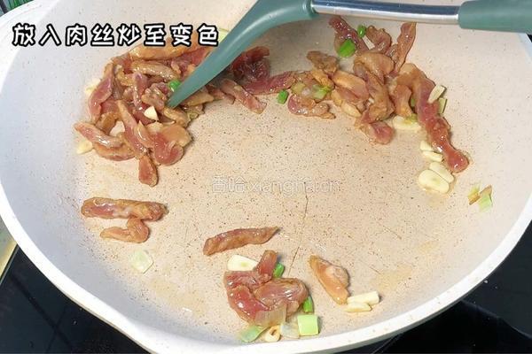 肉丝炒面的做法图解5