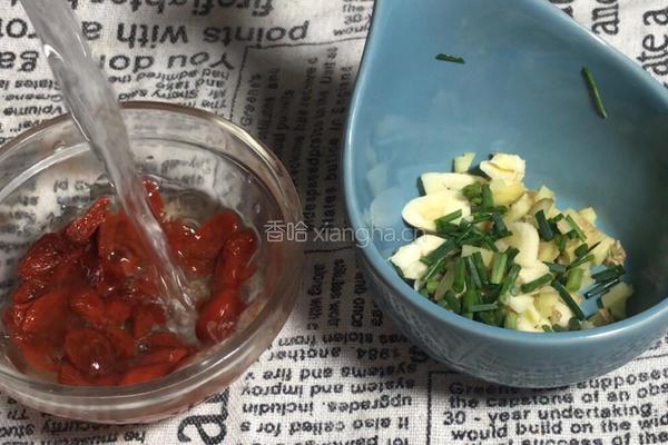 鸡蛋拌小白菜的做法图解2