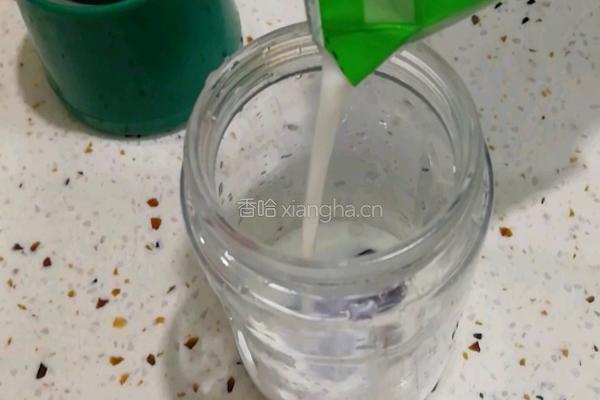 香芋紫薯牛奶的做法图解4