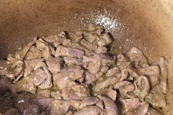 酸辣椒炒猪肝的做法图解6