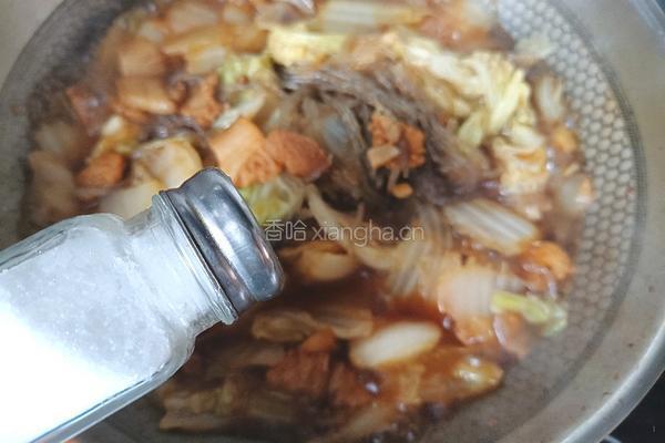 白菜炖粉条的做法图解9