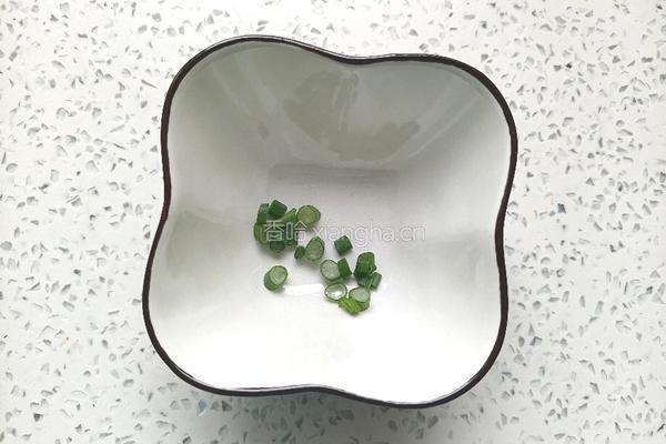 清汤蝴蝶面（宝宝版）的做法图解2