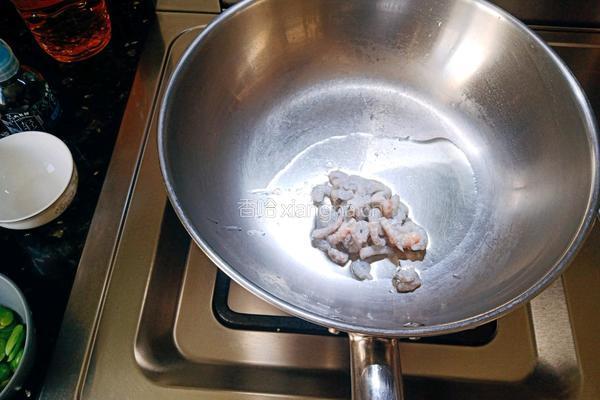 蟹黄豆腐家常版的做法图解3