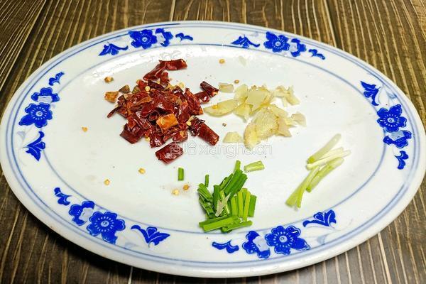 酸辣藕丁的做法图解3