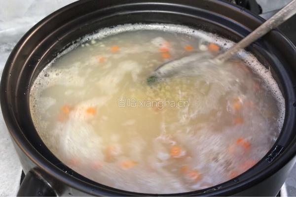 青菜虾皮小米粥的做法图解6