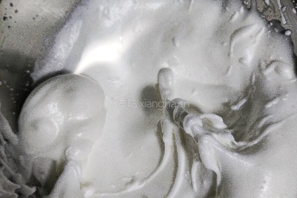 巧克力奶油蛋糕卷的做法图解5