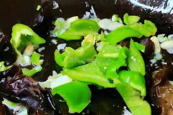 醋溜白菜帮的做法图解2