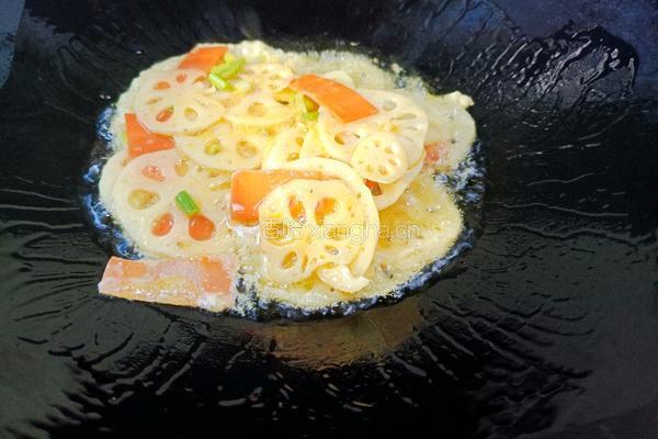 鸡蛋滑藕片的做法图解3