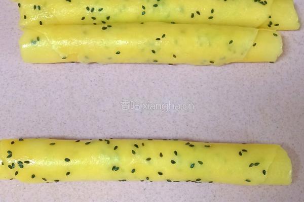 香肠鸡蛋饼串串的做法图解11