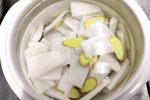 萝卜瘦肉汤的做法图解7