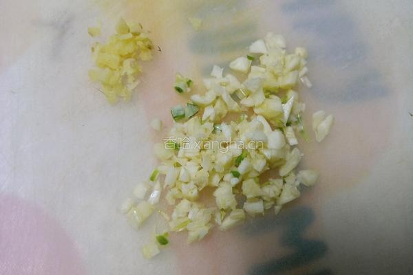 裙带菜豆腐汤的做法图解3