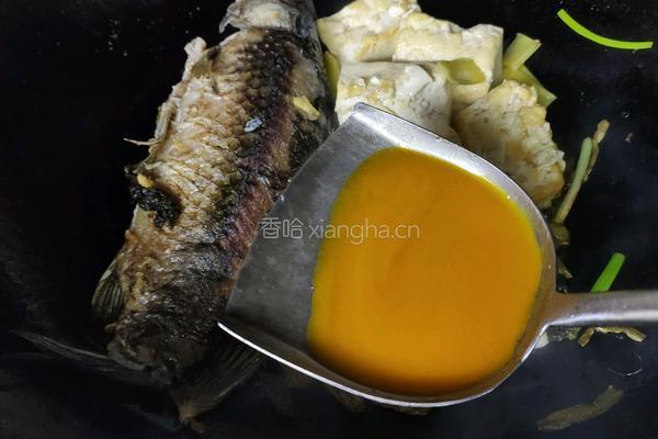一上桌食欲大开~酸汤鲫鱼滑牛肉的做法图解4