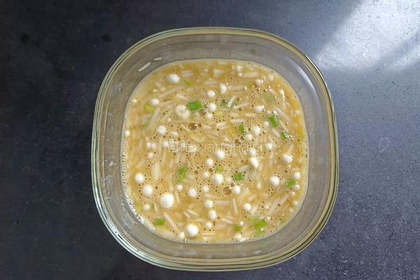 无粉的金针菇鸡蛋饼的做法图解7