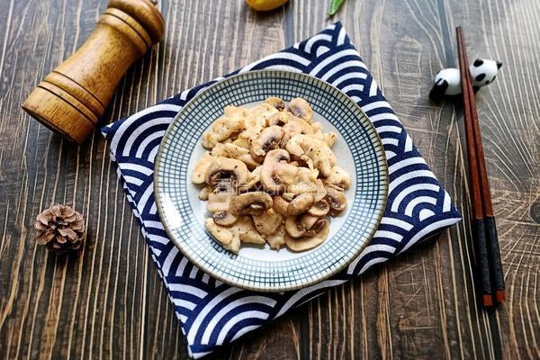 口蘑香煎鸡胸肉的做法图解10