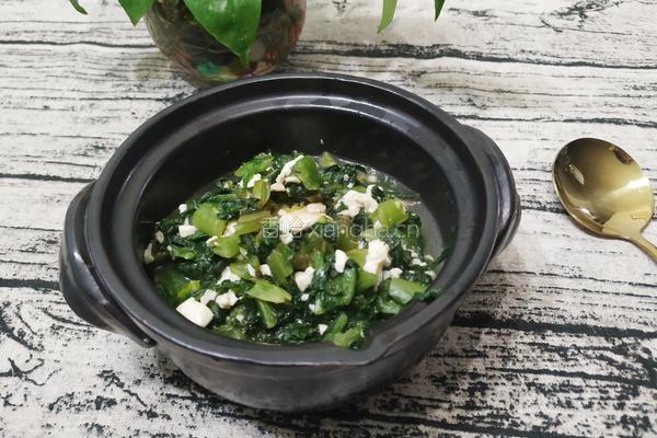 莴笋叶豆腐煲的做法图解7