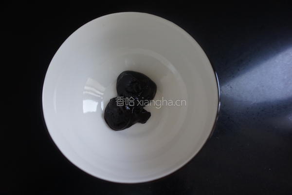 酱焖栗子鸡的做法图解2