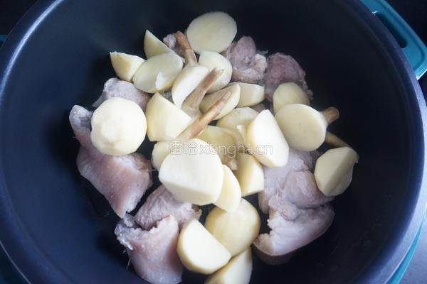 茨菇烧肉的做法图解10