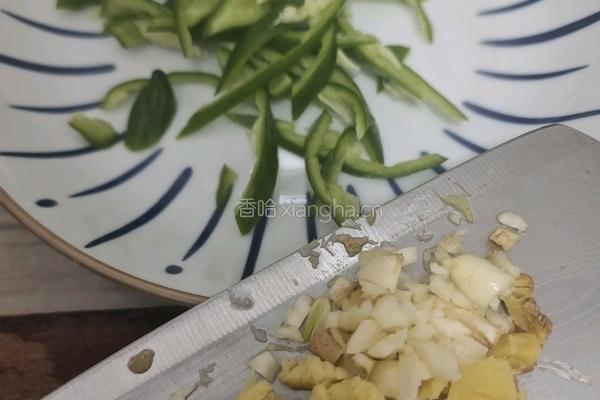 酸辣鸡胗的做法图解9