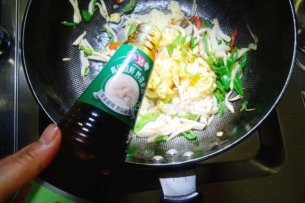 杏鲍菇鸡蛋炒辣椒的做法图解8