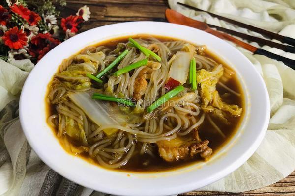 白菜炖粉条的做法图解15