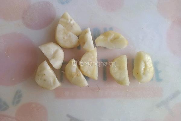 马蹄玉米鸡腿汤的做法图解7
