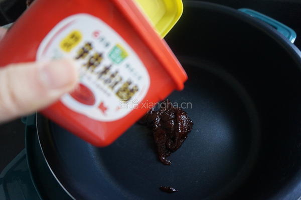 韩式辣味豆腐羹的做法图解2