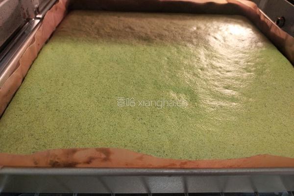 抹茶奶油蛋糕卷的做法图解9