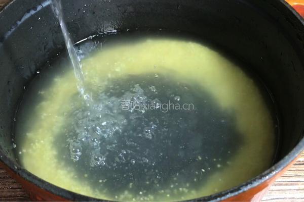 小白菜香菇粥的做法图解2