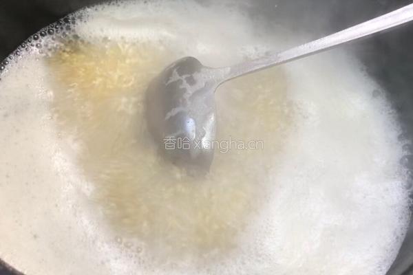小白菜香菇粥的做法图解3