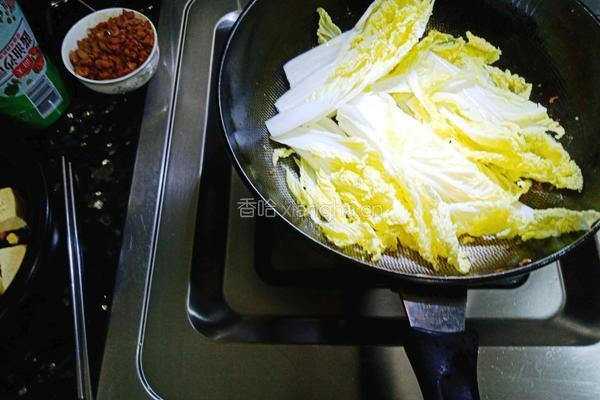 肉沫白菜豆腐煲的做法图解6
