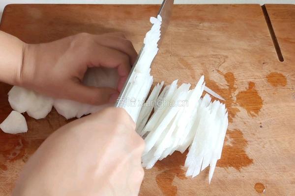 萝卜丝牛肉的做法图解1