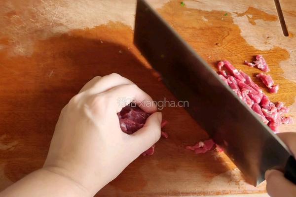 萝卜丝牛肉的做法图解3