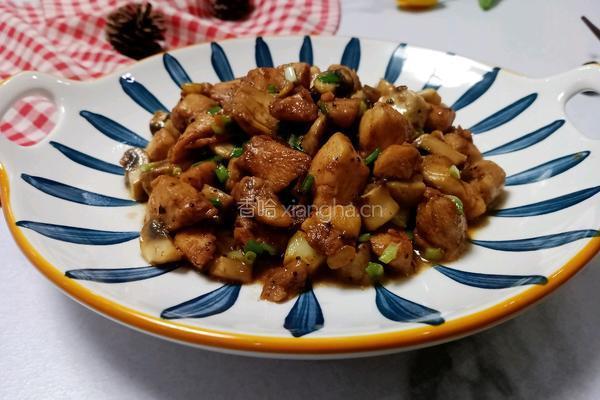 口蘑炒鸡胸肉的做法图解12